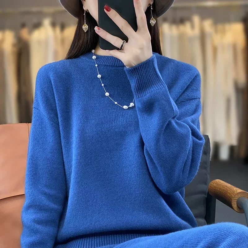 Костюм женский трикотажный из 100% шерсти с круглым вырезом и длинным рукавом