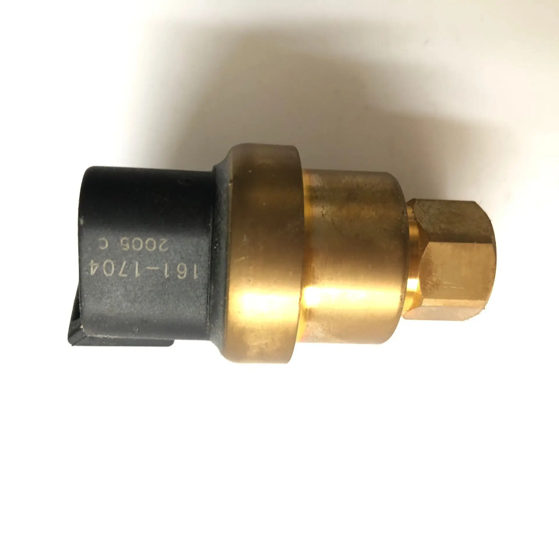 

161-1704 Oil Pressure Sensor for CAT Caterpillar C7 C9 325D 330C E329D E330D E336D 725 MT735 MT745 Excavator