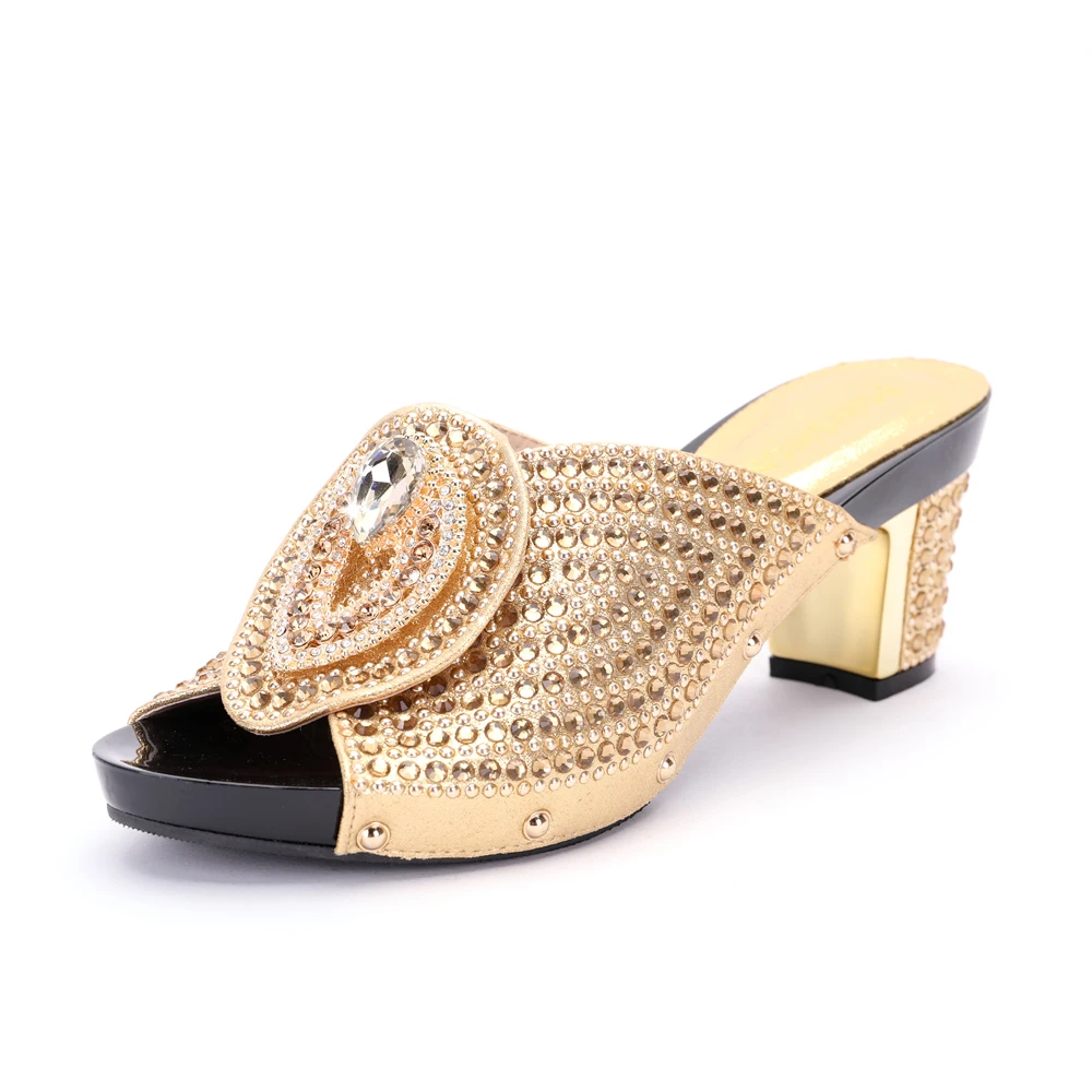 Newest Fashion Italian Women Wedding Pumps Decorated with Rhinestone Slip on Shoes for Women Nigerian Shoes Luxury Sandals Women