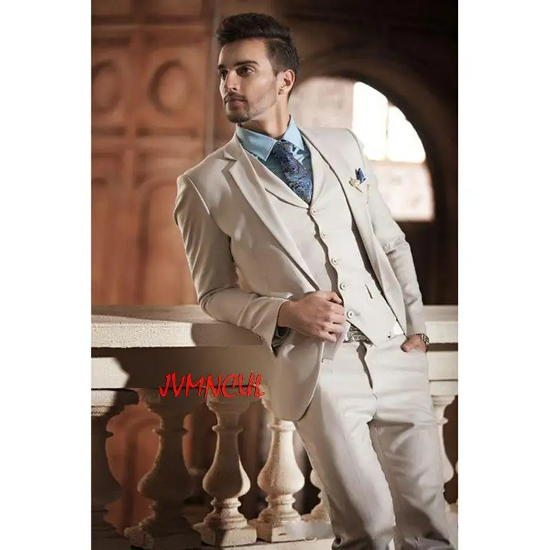 

2022 New Design Beige Blazer Trousers Groom Tuxedos Italian Style Men's Wedding Prom Dinner Suits 3Pcs Slim Fit Party Wear Suits