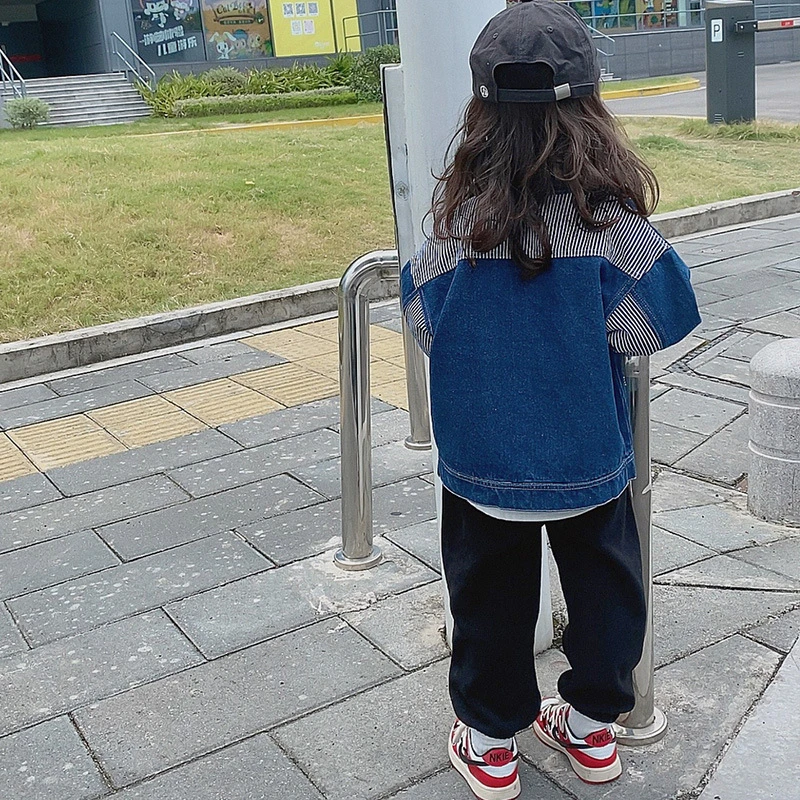 Детская джинсовая куртка 2022 г. Новая осенне-зимняя детская одежда для мальчиков и