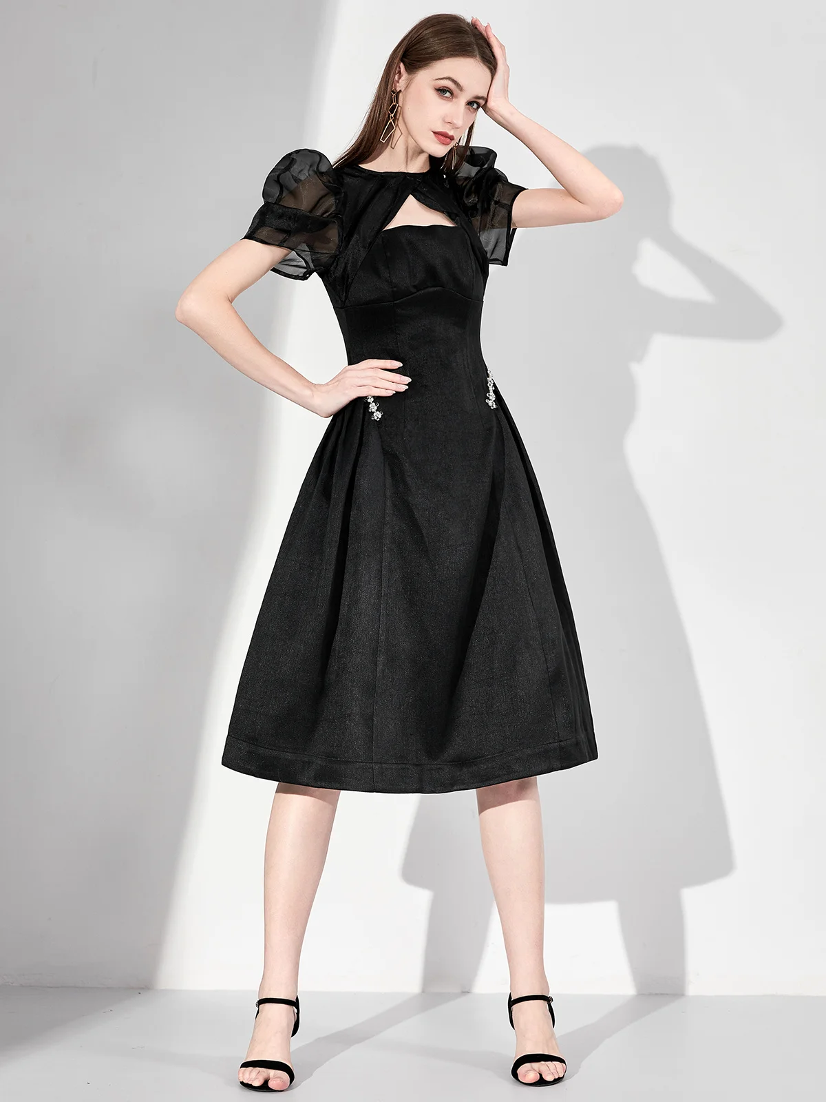 

Black Design Sense New Chinese Dress for Women's 2023 Summer New High end niche bubble sleeved slim A-line skirt
