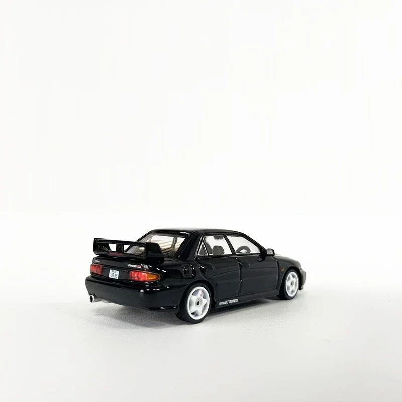 Tarmac Works 1:64 Model Car Lancer GSR Evolution III Alloy Die-Cast Vehicle -Black