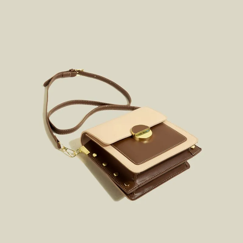 

2022, новая модная маленькая квадратная сумка-мессенджер Dave & Di на одно плечо, женская сумка, английская дорожная сумка, кожаная контрастная же...