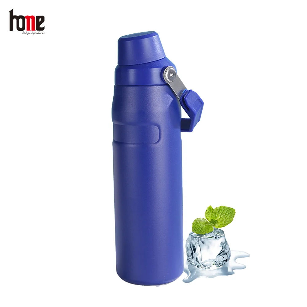 Изолированная бутылка для воды с крышкой из носика термос горячих напитков