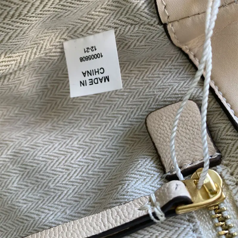 2023 Classic Soft Leather Women's Bag Chain Hand Grab Bag High Quality One Shoulder Crossbody Bag Casual Crossbody Bag Purse