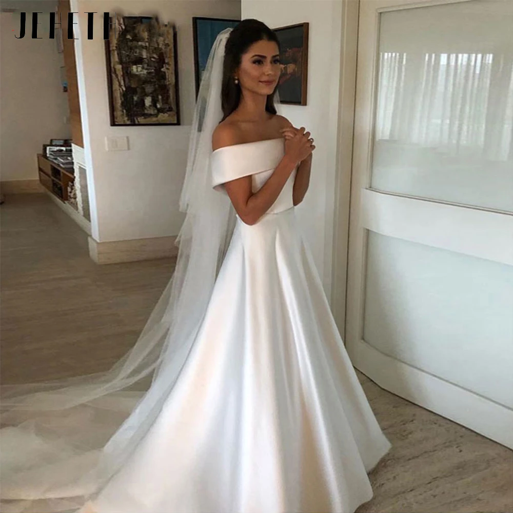 

Boho Elegant Off The Shoulder Wedding Dresses Satin White Boat Neck Court Train Bridal Robes De Soiree Mariee Vestido
