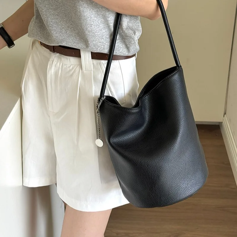 MBTI модная женская сумка через плечо простая черная повседневная сумка-мешок из