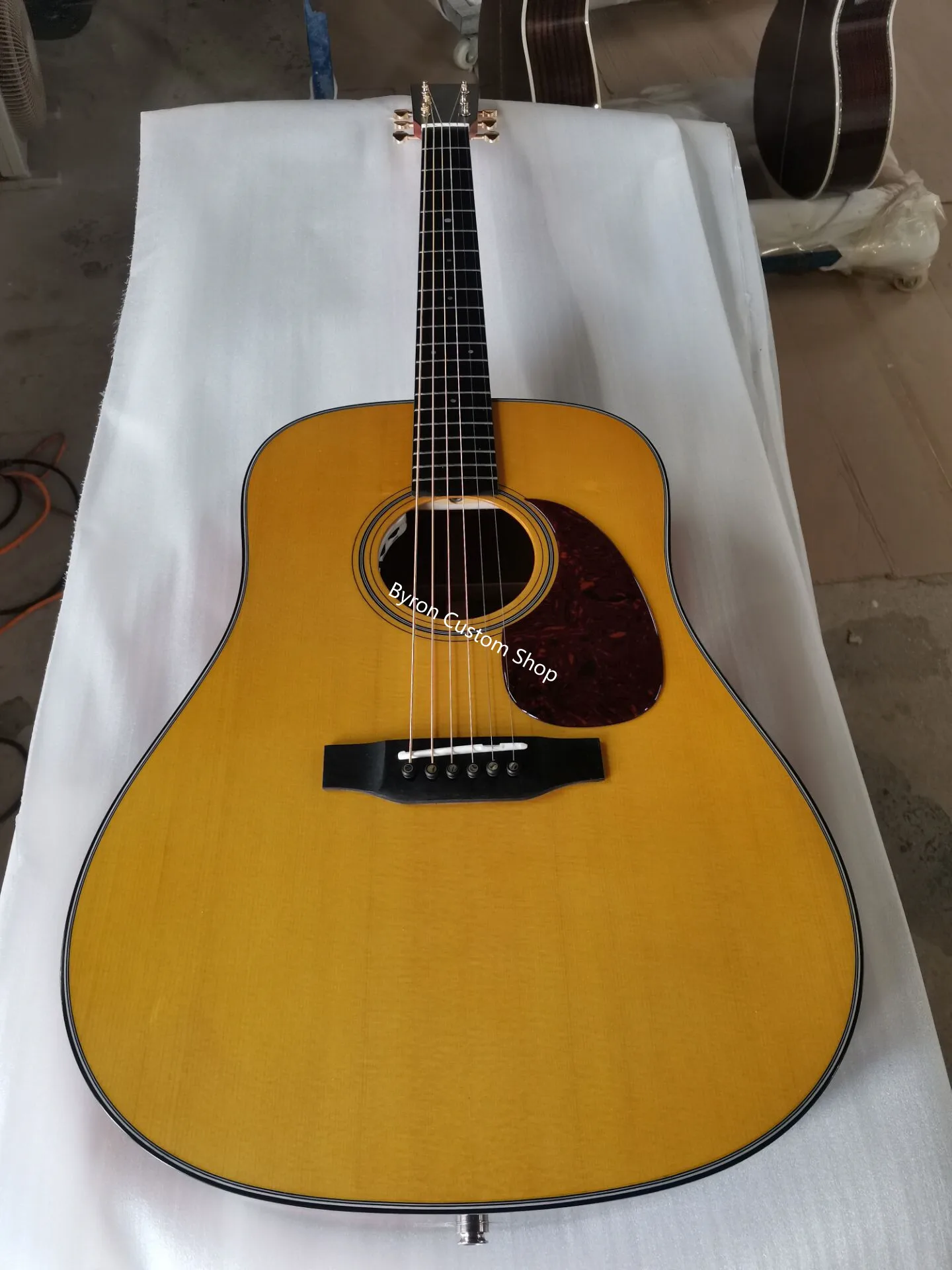 free shipping all solid wood handmade guitar dreadnought D 18 acoustic guitar upgrade 41 inches custom built guitar