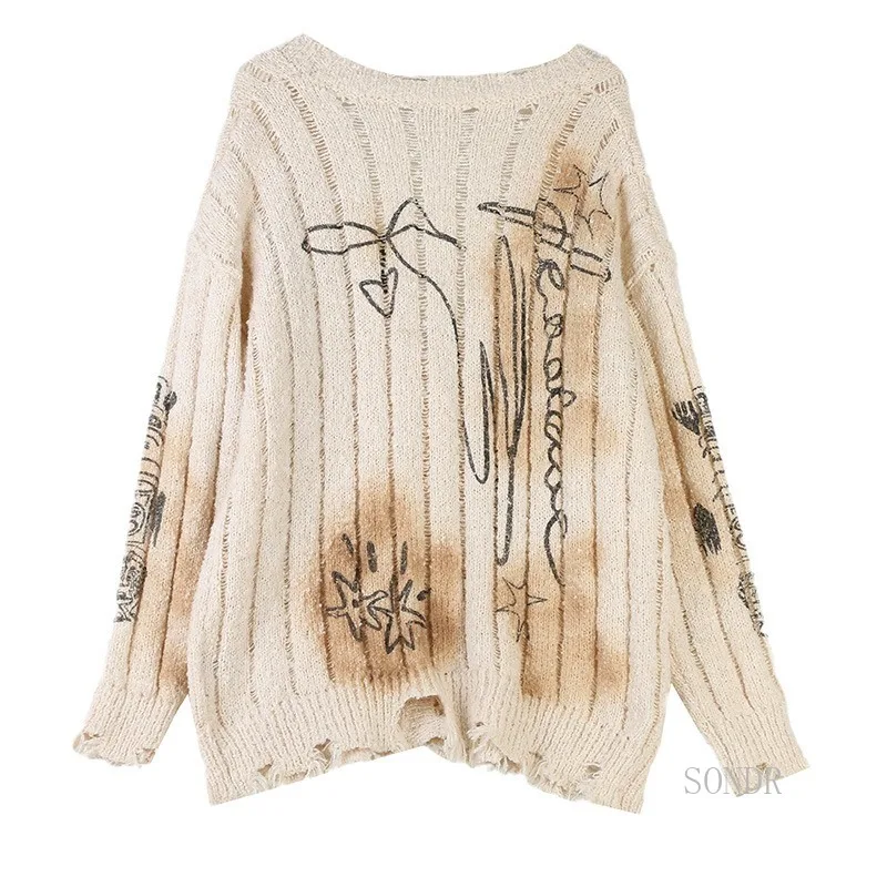 Трикотажный кардиган Тедди с граффити и надписью потертым дырками в стиле ретро