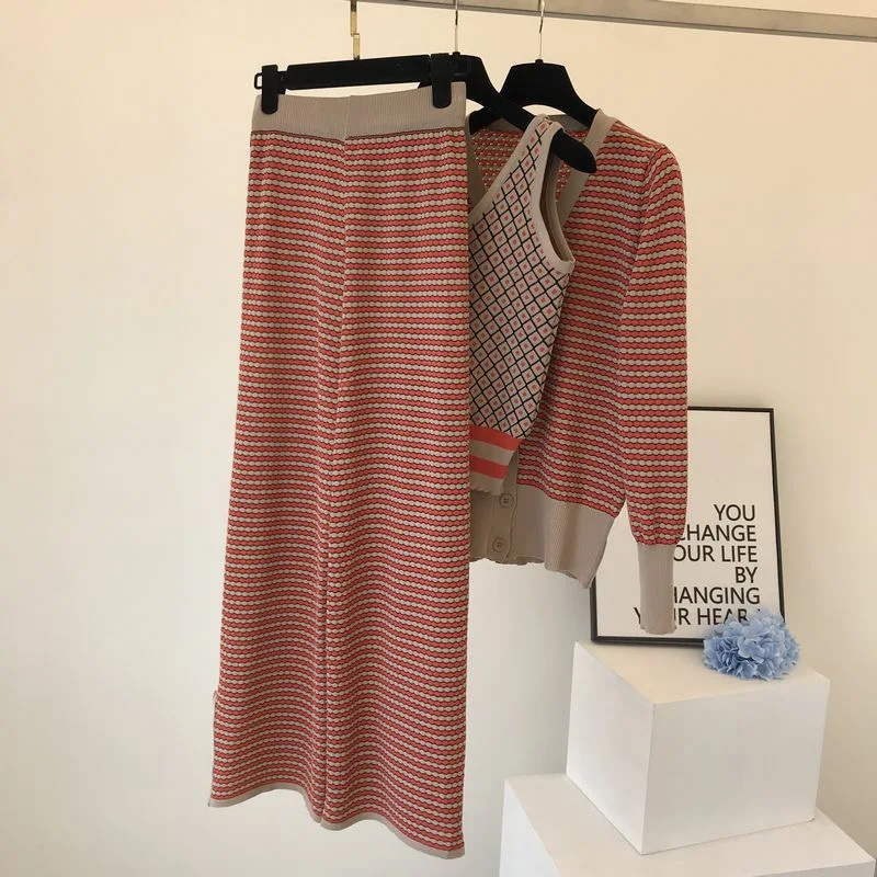 Женский трикотажный костюм-тройка в полоску элегантный свитер кардиган топ