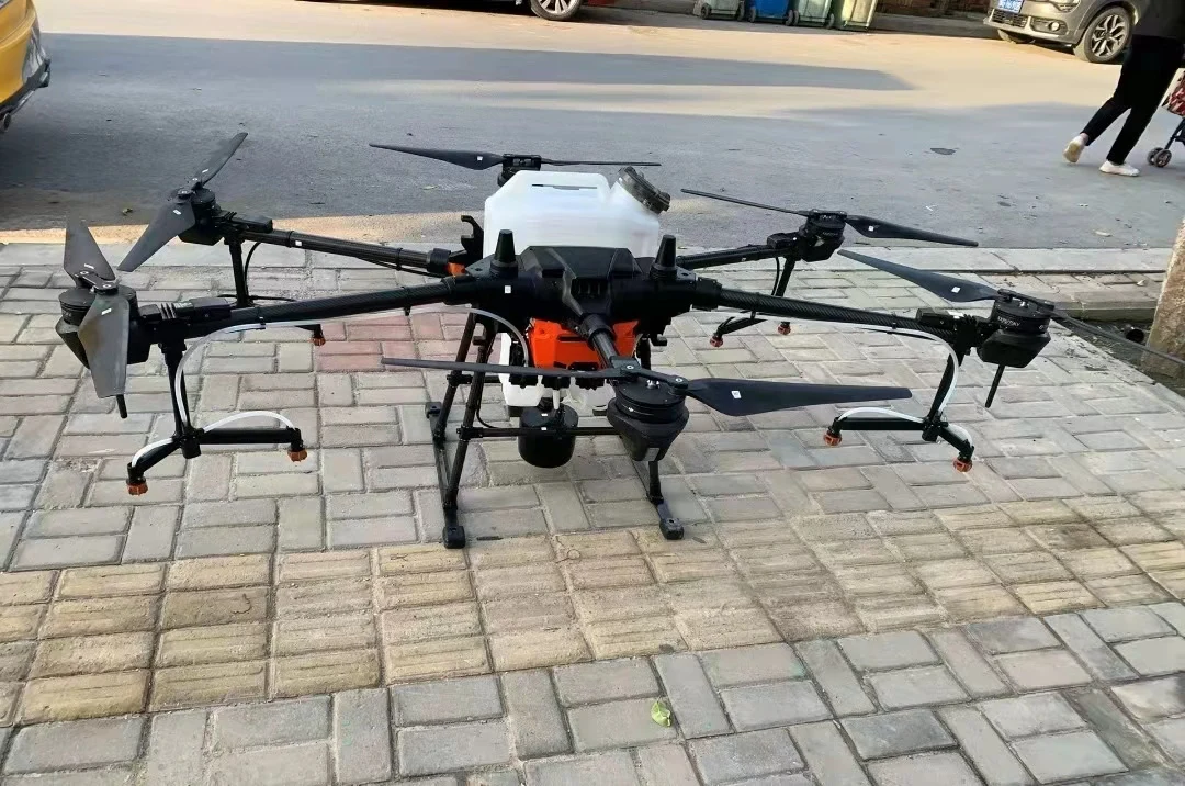 Бывшая в употреблении сельскохозяйственная фототехника DJI T20 пестицидная машина