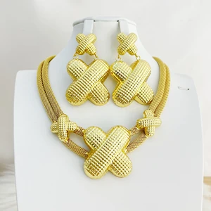 Gold Colour Plated Necklace Earring Set Beautiful Fashion Trend Sweet Romantic Party Wedding