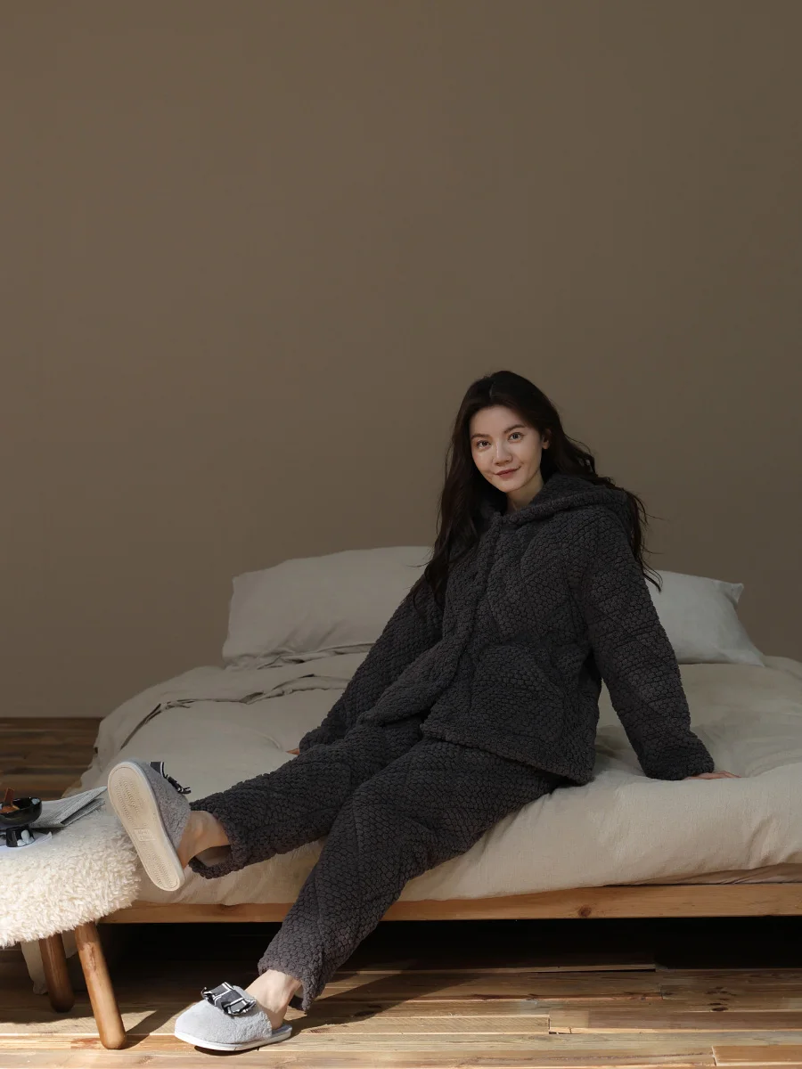 [Супер плотные] пижамы из кораллового флиса женские осенне-зимние трехслойные