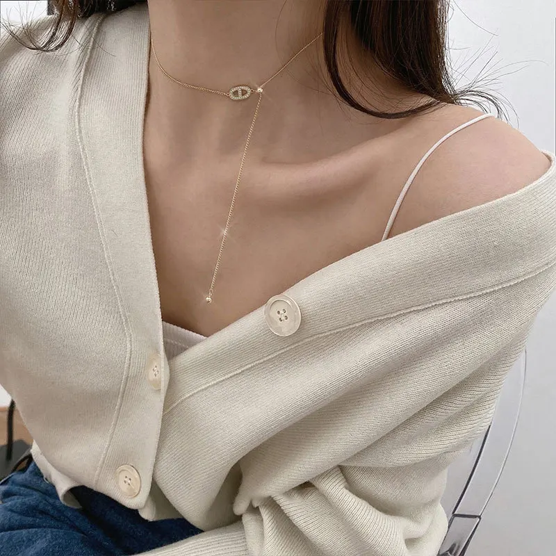 

South Korea 2021 New Pig Nose Pull Necklace Female Minority Design Temperament Simple Collarbone Chain Neck Chain Long Layered