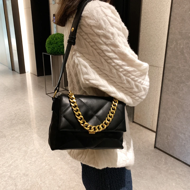 Ladies High Quality Leather Shoulder Bags For Women Long Gold Chain Shoulder Bags Purses And Handbags Luxury Designer Purses