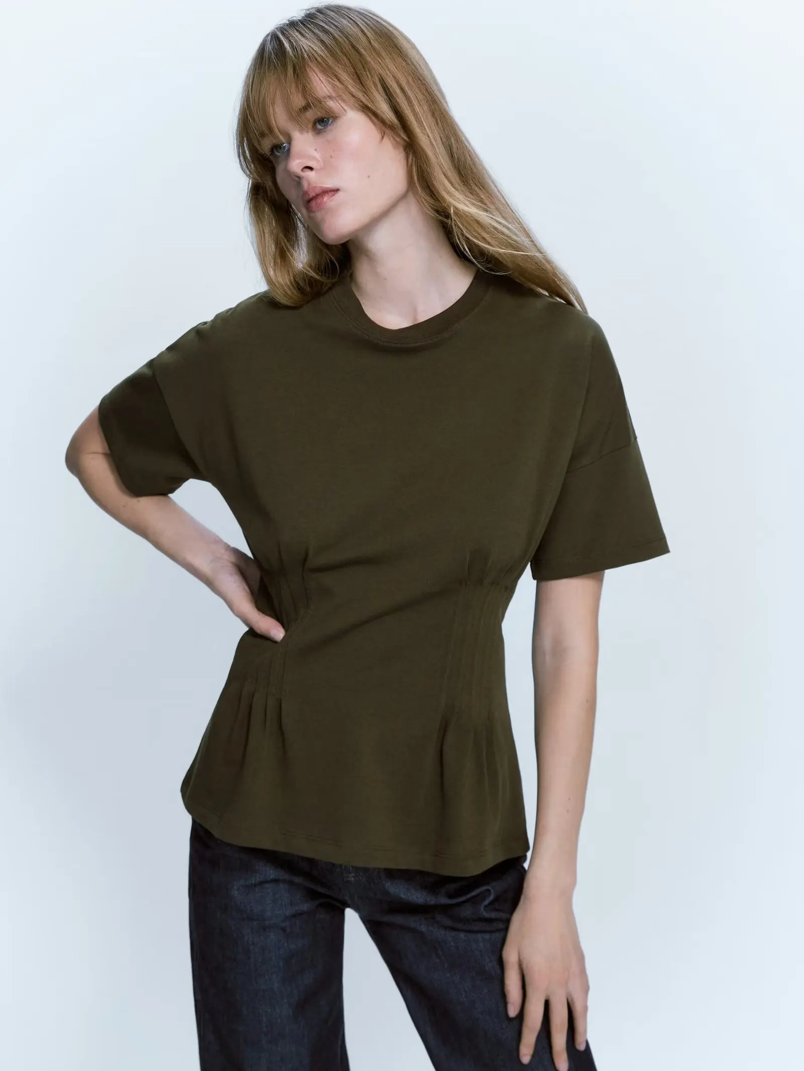 

Женская Летняя трикотажная футболка в полоску с круглым вырезом и коротким рукавом