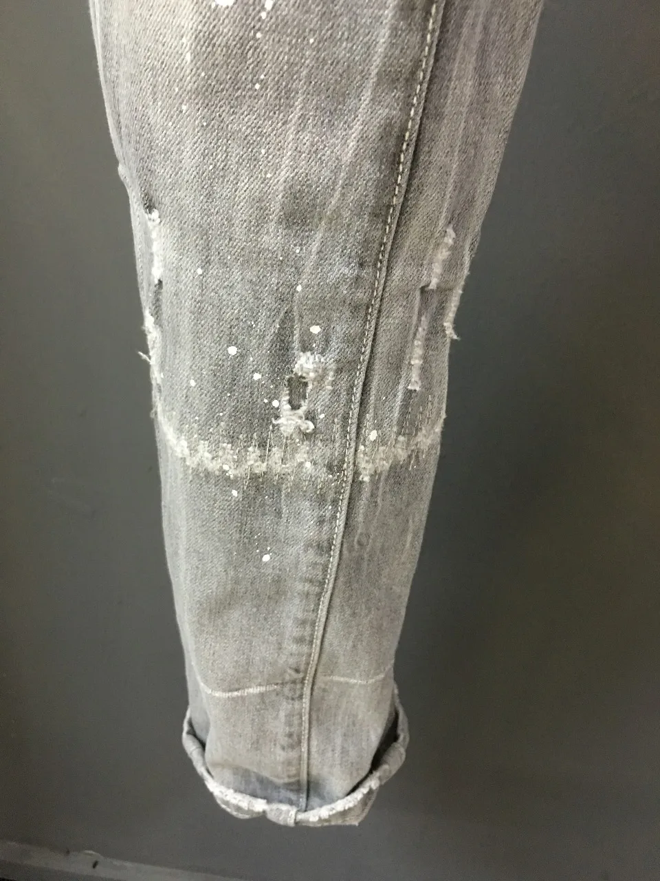 2023 Autumn/Winter D2 Jeans for Men's Wear Heavy Duty Washing, Printing, Speckled Ink Painting, Worn and Damaged Holes, Slightly