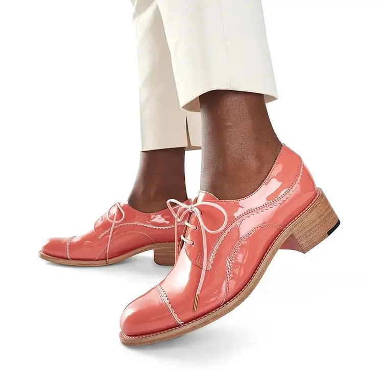 

2023 New Flat Shoes Handmade, customize Classic Pink Patent Loafer Shoes Women'S Round Toe Block Heel Lace Up Pumps