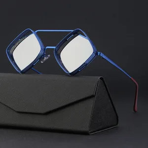 Steampunk Sunglasses New Retro Men Ladies Metal Hollow Frame Fashion Glasses Brand Designer High Qua in 