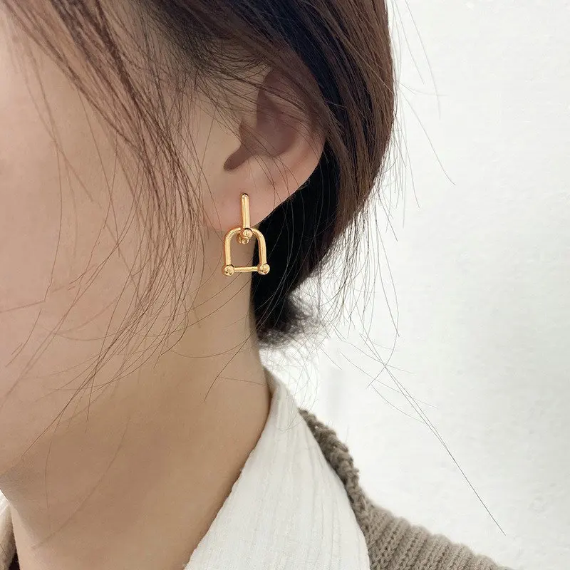 Оптовая продажа модные дизайнерские серьги-подвески в стиле панк с U-образной