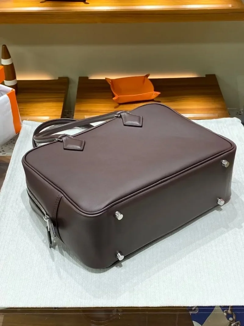 Маленькая сумка из воловьей кожи с пальмовым узором