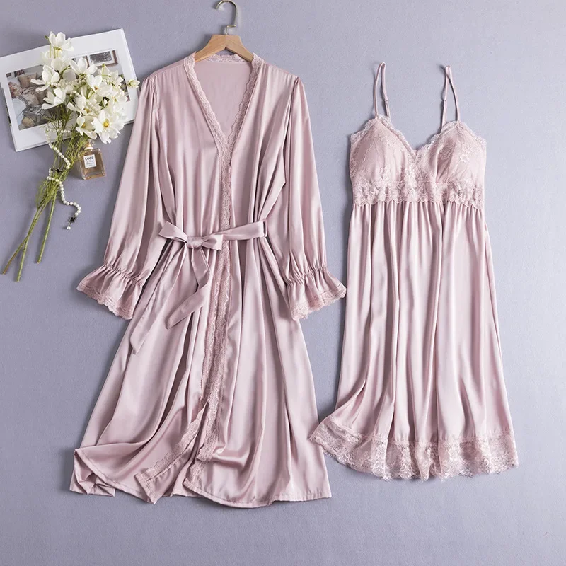 Комплект женский кружевной из халата и атласной рубашки ночная рубашка кимоно