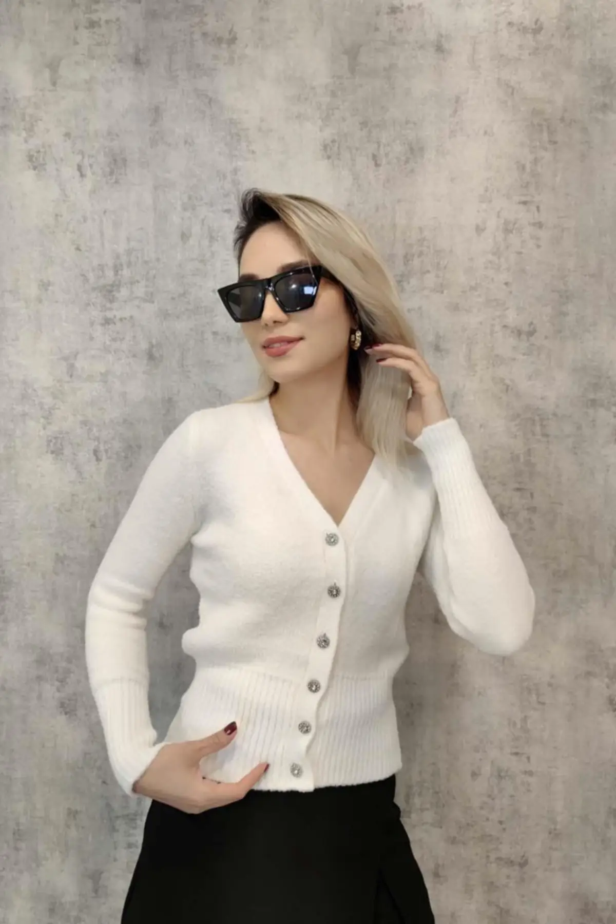 

Women's Cardigan Soft Textured Stone Button Detailed Casual Knitted Quality Fashion Cardigan Sweaters Loose Sweater Jumper