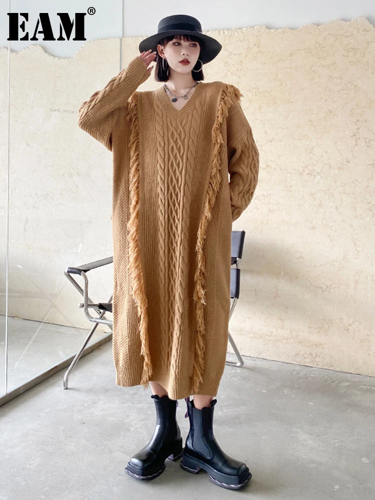 

[EAM] Women Khaki Knitting Tassels Big Size Long Dress New V-Neck Long Sleeve Loose Fit Fashion Tide Spring Autumn 2022 1DF1712