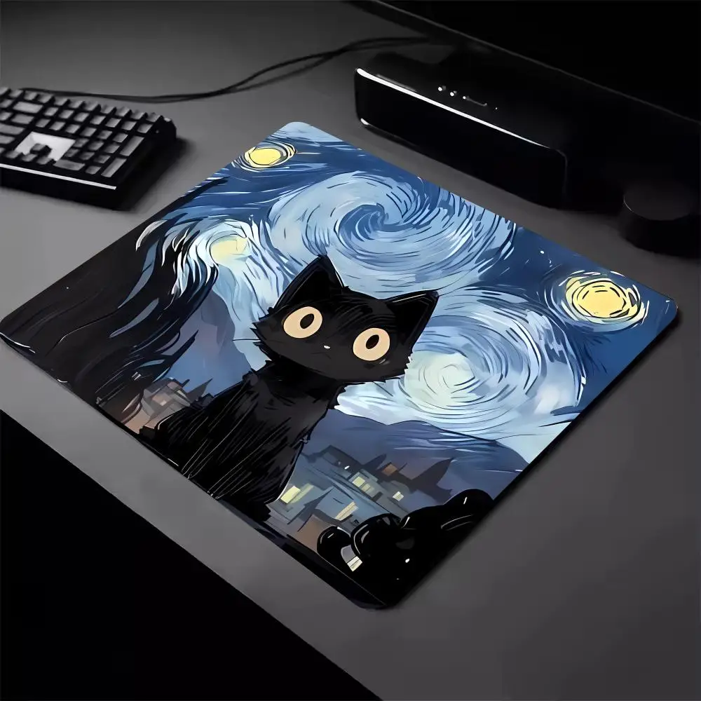 Фото Коврик для мыши Starry Night Cat, игровой настольный коврик, новый квадратный 40*45 см, игровые офисные аксессуары, коврик для мыши, резиновый коврик для ПК, клавиатура, настольные коврики №1