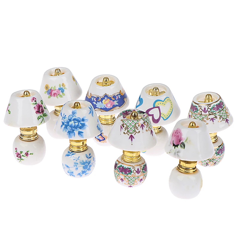 

1/12 Dollhouse Miniature Lamp Ceramic Archaic Desk Lamp Blue Peony Rose Porcelain Table Lamp Modle Toys Doll House Accessories