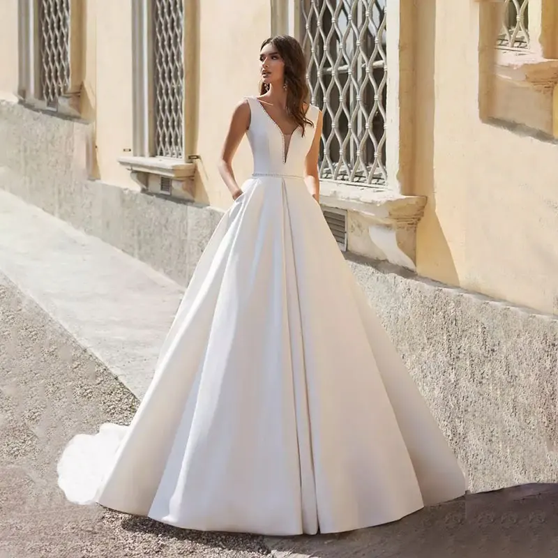 

Sexy Ball Gown Deep V-Neck Wedding Dress Simple Sleeveless Off The Shoulder Bridal Gown Satin Backless Train Vestido De Noiva