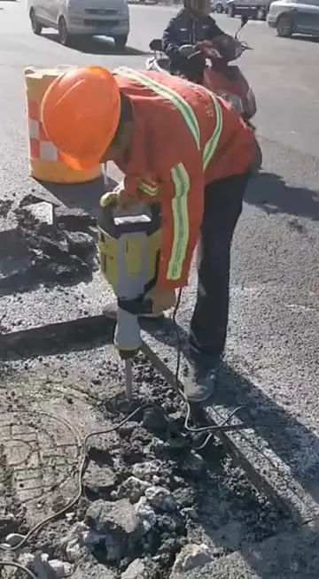 

High-power concrete heavy-duty industrial grade 65/95 electric pick hammer professional crushing electric pick power tool chisel