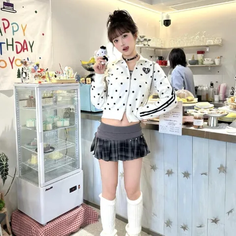 Neploe, свободное, милое, свежее, студенческое пальто в консервативном стиле, толстовка с вышивкой в горошек и звездой, короткая универсальная литературная куртка