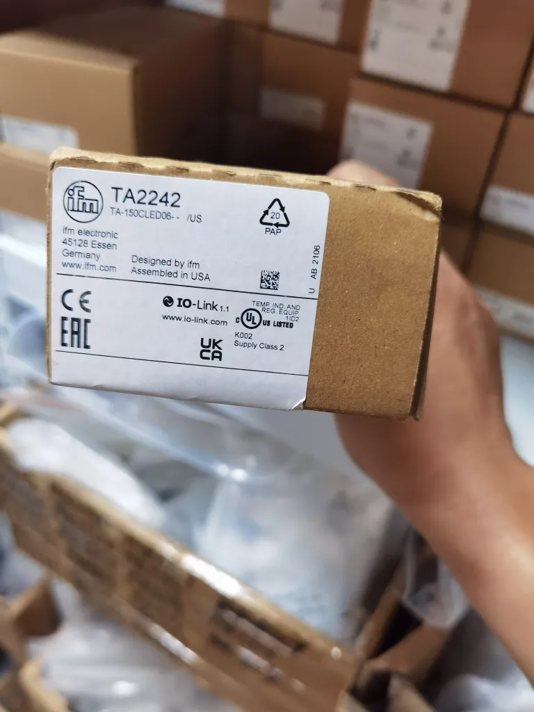 Новый оригинальный датчик IFM TA2242