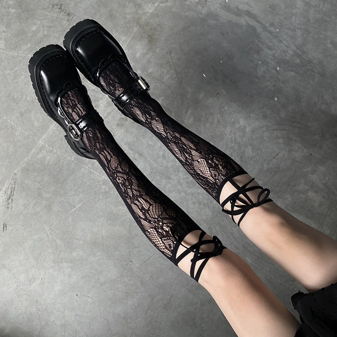 

Street Split Toe Socks Strappy Lace Fishnet Stockings Cool Students Girl Knee Socks Japanese Lolita Long Knee High Socks Lolita