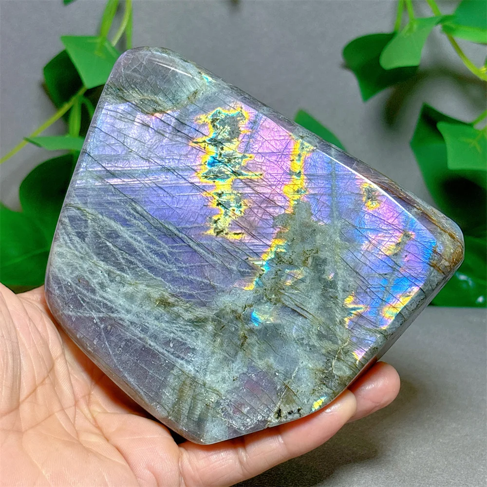 Лабрадорит форма в ассортименте