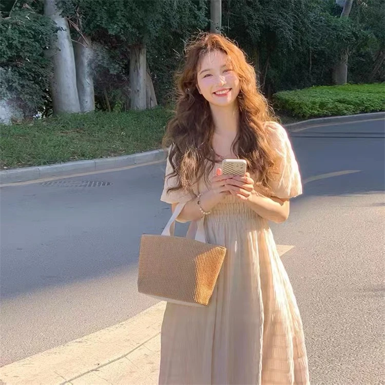 

Женское летнее платье в французском стиле