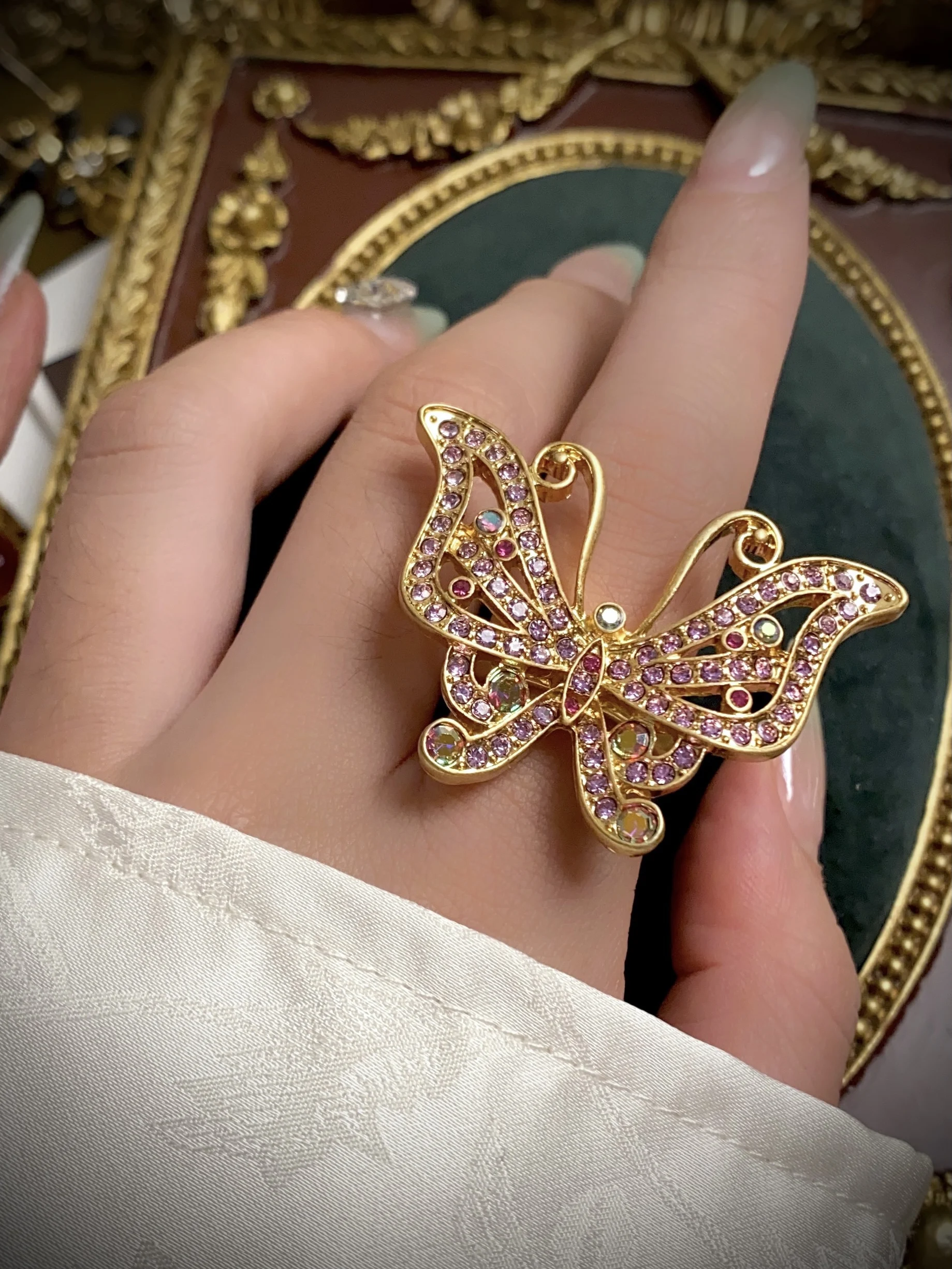 Легкое роскошное ретро-кольцо с серьгами бриллиантами. Средневековое элегантное