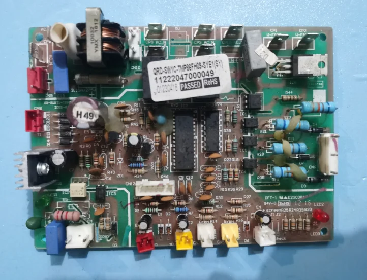 

1pc used Oaks air conditioning board QRD-SW1C-TMP86FH09-SYE1 11222047000049