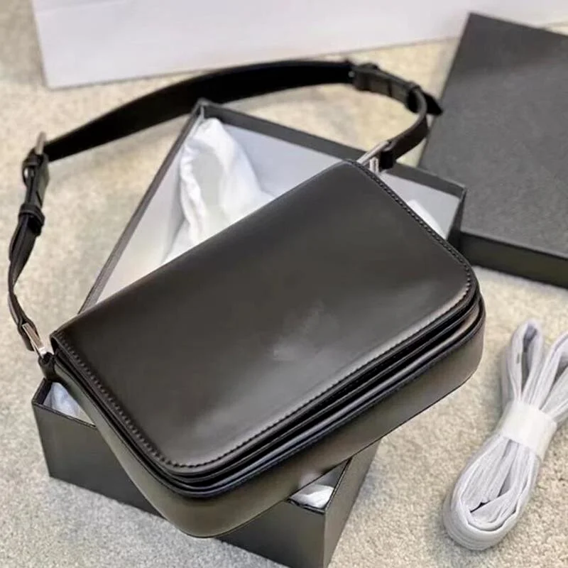 

Fashion High Street Messenger Bags Women Flap Bags 2022 New Chic Crossbody Bags 2 Straps Black White Shoulder Bag Lady Bag