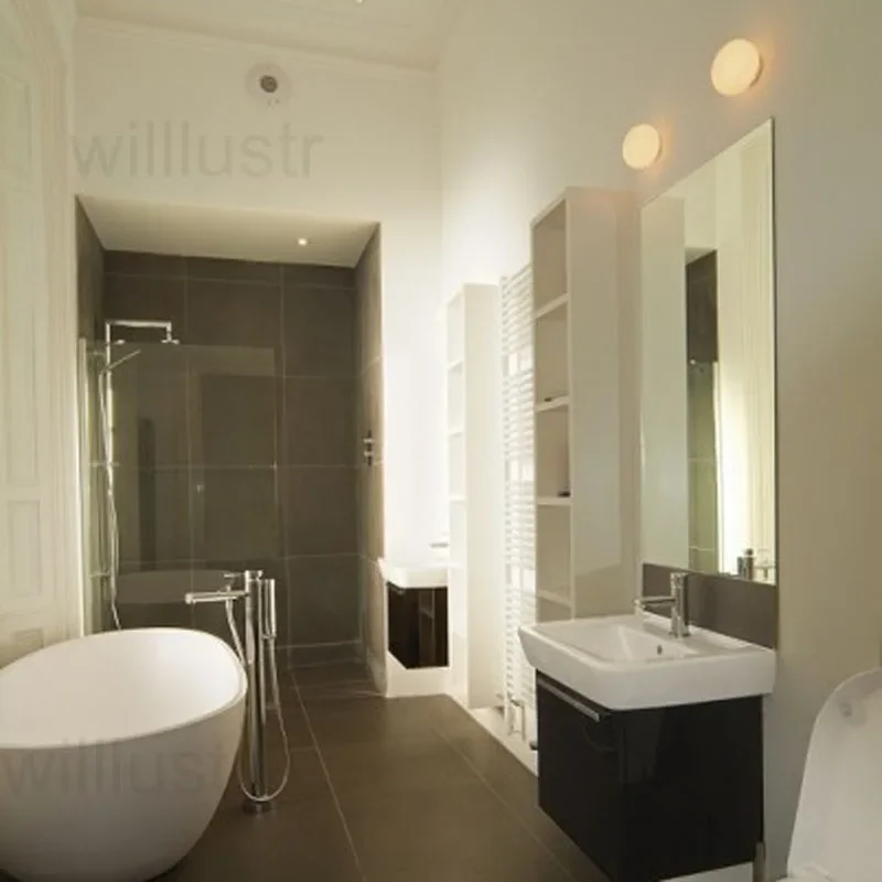 Настенный светильник в современном стиле стеклянное бра с круглыми шариками