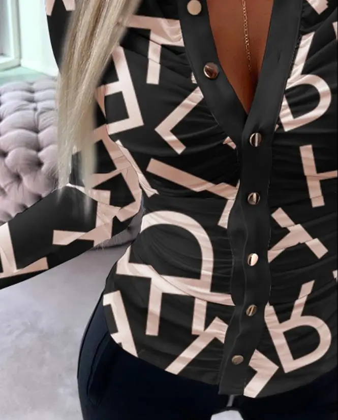 Рисунок 3 - Блузка женская с длинным рукавом