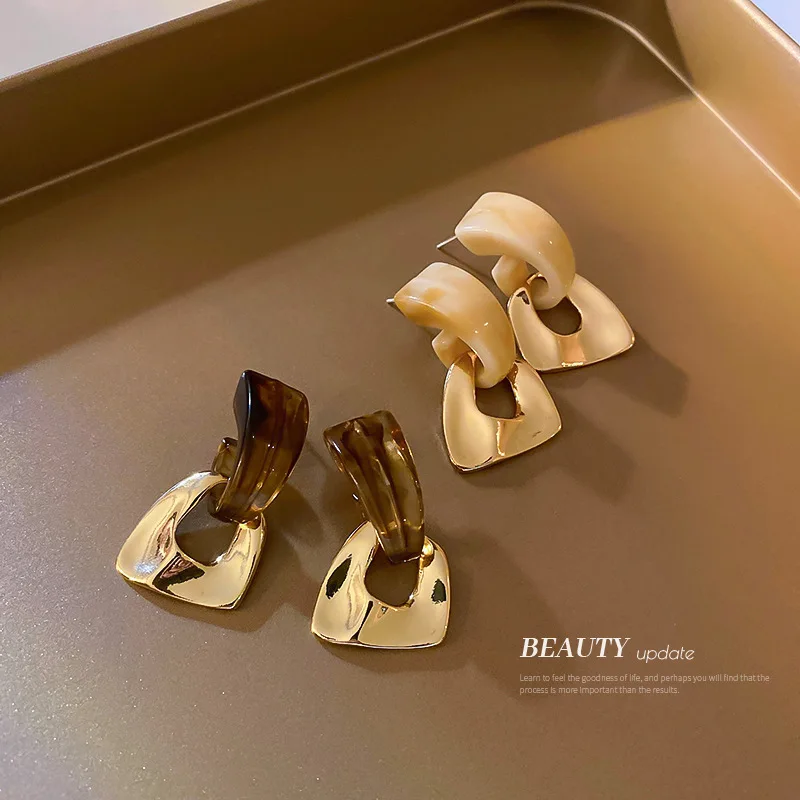 

Korea Fashion Resin Geometric Stud Earrings Korean Vintage C-shaped 925 Silver Pin Earrings Jewelry Brincos Gift for Women