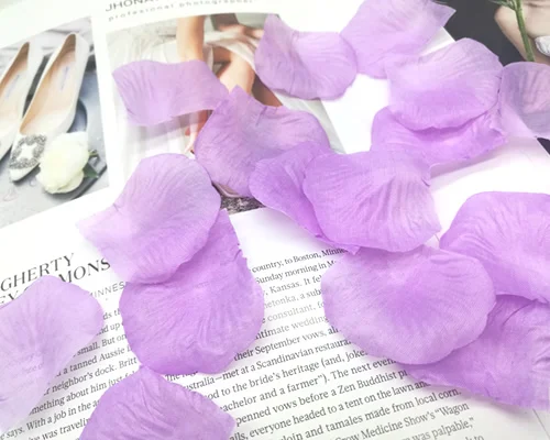 

1000pcs Light Purple Lavender Artificial Silk Rose Flower Petals Wedding Scatter Party Event Carpet Decoration Table Confetti