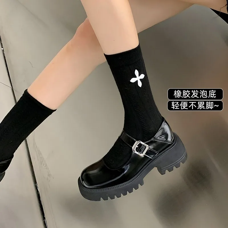 

2023 Женские Кожаные Туфли Мэри Джейн с квадратным носком металлическая женская обувь без застежек на плоской подошве в британском стиле рет...