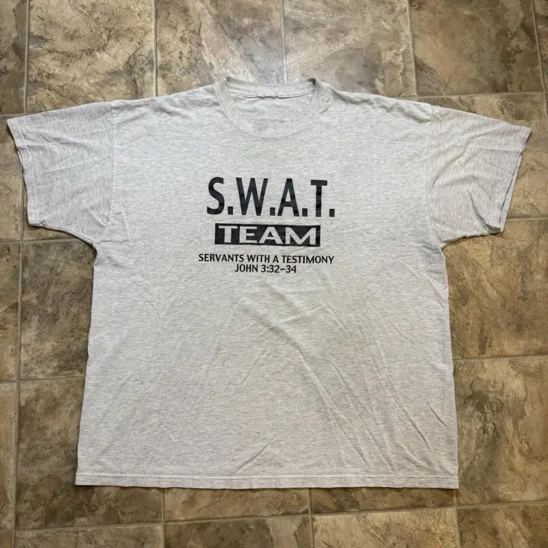 Фото Винтажная футболка SWAT Team Иисус, пародия, служанки с яасминонием, 2XL, 25, 5x28, серая, США №1