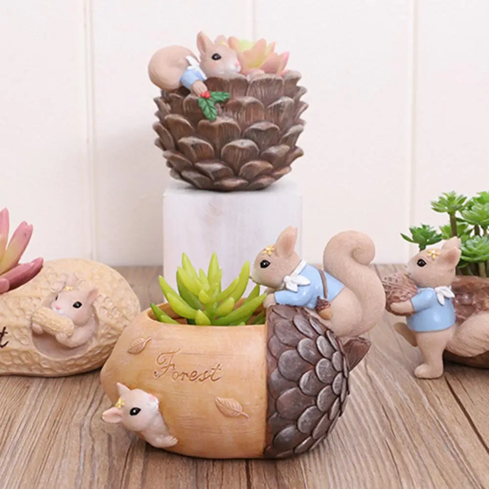 

Multifunctional Flower Pot Decorative Resin Nice-looking Fantasy Squirrel Planter for Home Flower Pots & Planters