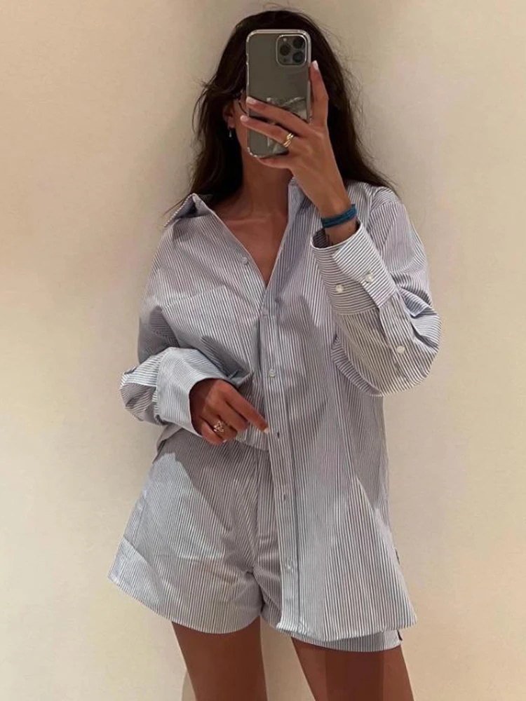 

2023 Lapel Neck Loose Women Striped Shirts Suit Simple Casual Spring Summer High Waist Shorts Suit Long Sleeve Pocket Top Female