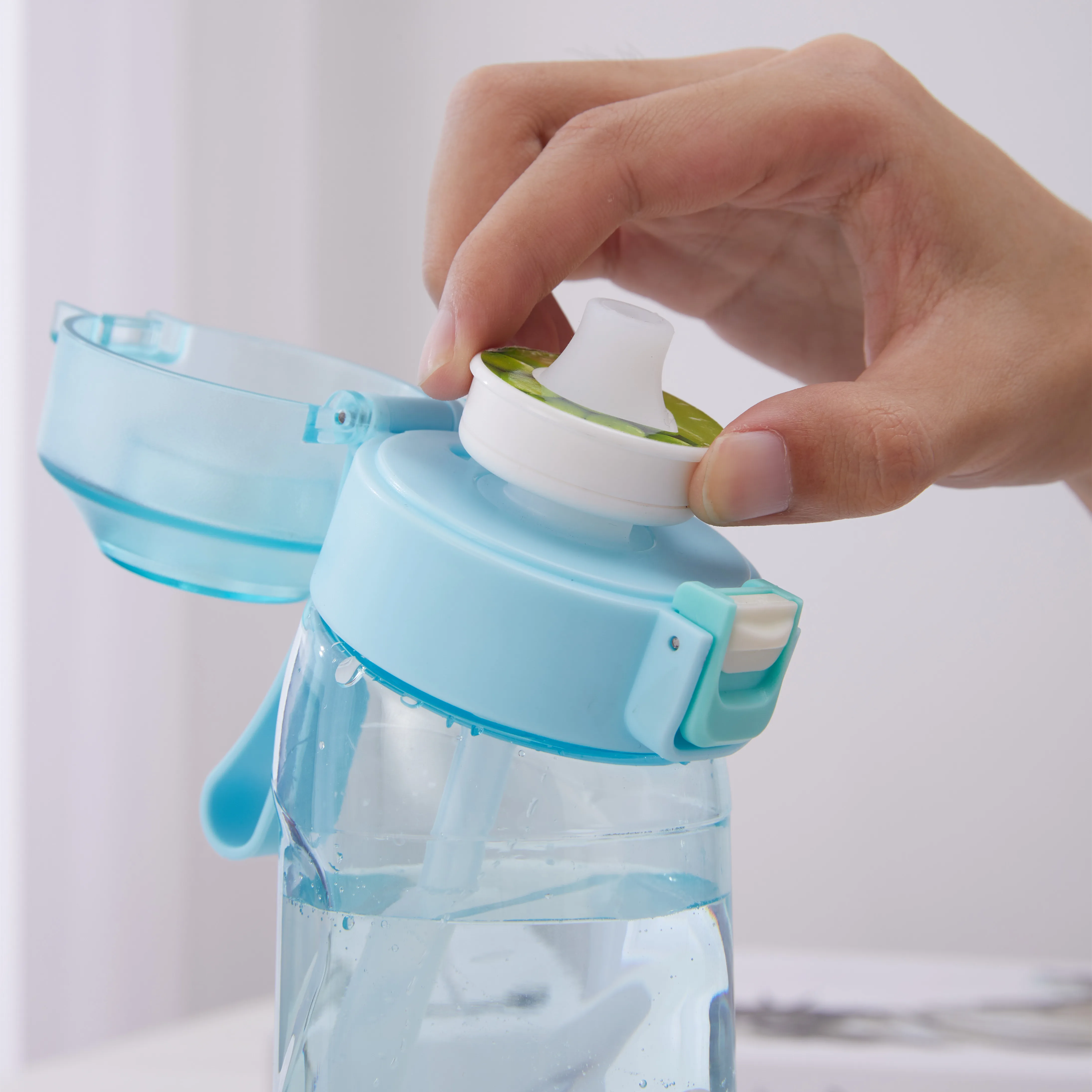 

Бутылка для воды со вкусом колы, 650 мл